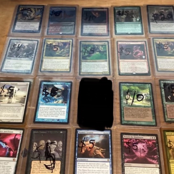 19 Magic The Gathering Foil and Regular cards - Picture 1 of 12